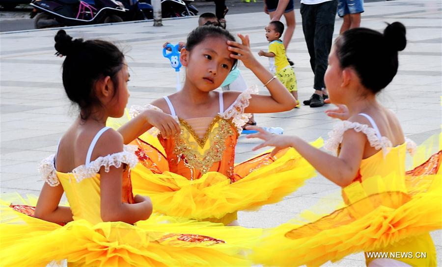 CHINA-GUANGXI-CHILDREN'S DANCE (CN)