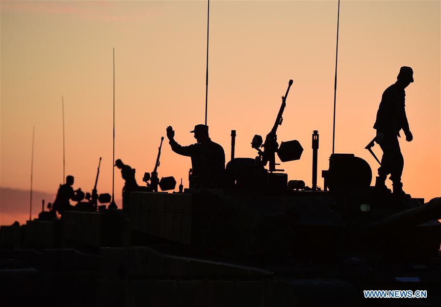(PLA 90)CHINA-INNER MONGOLIA-MILITARY PARADE (CN)