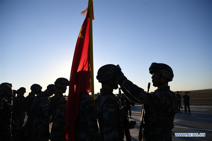 (PLA 90)CHINA-INNER MONGOLIA-MILITARY PARADE (CN)