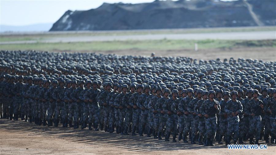 (PLA 90)CHINA-INNER MONGOLIA-MILITARY PARADE (CN)