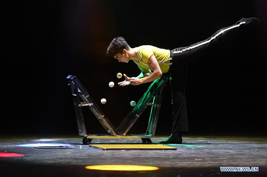 CHINA-XINJIANG-ACROBATIC SHOW(CN)