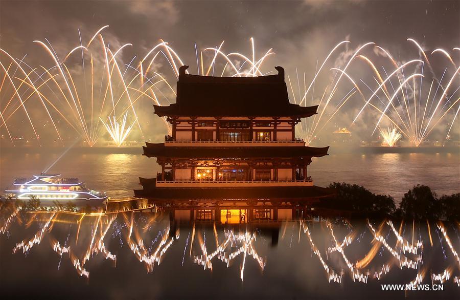 #CHINA-CHANGSHA-PLA 90-FIREWORKS (CN)