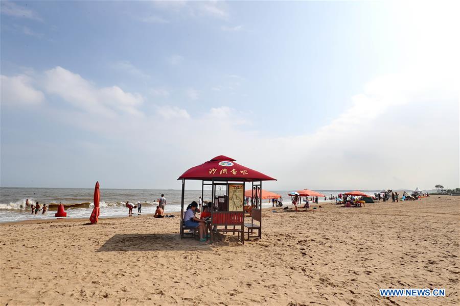 CHINA-HEBEI-QINHUANGDAO-BEACH-BOOK BAR(CN)