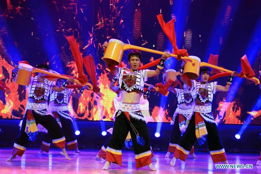 CHINA-YUNNAN-MILE-FESTIVAL-AXI TIAOYUE (CN)