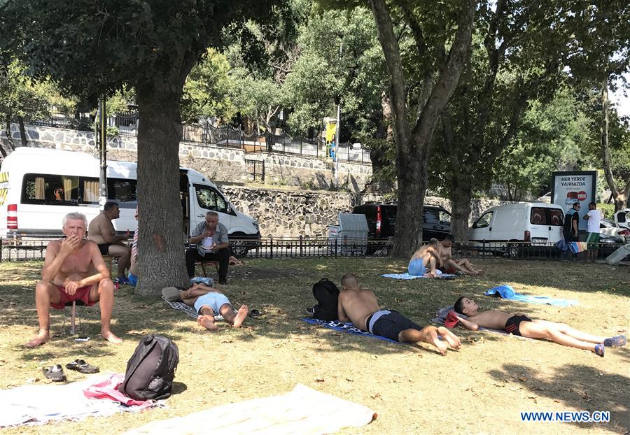 TURKEY-ISTANBUL-HEATWAVE