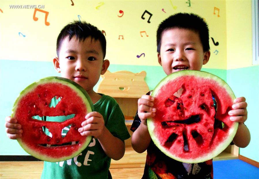 CHINA-SHIJIAZHUANG-AUTUMN BEGINNING (CN)