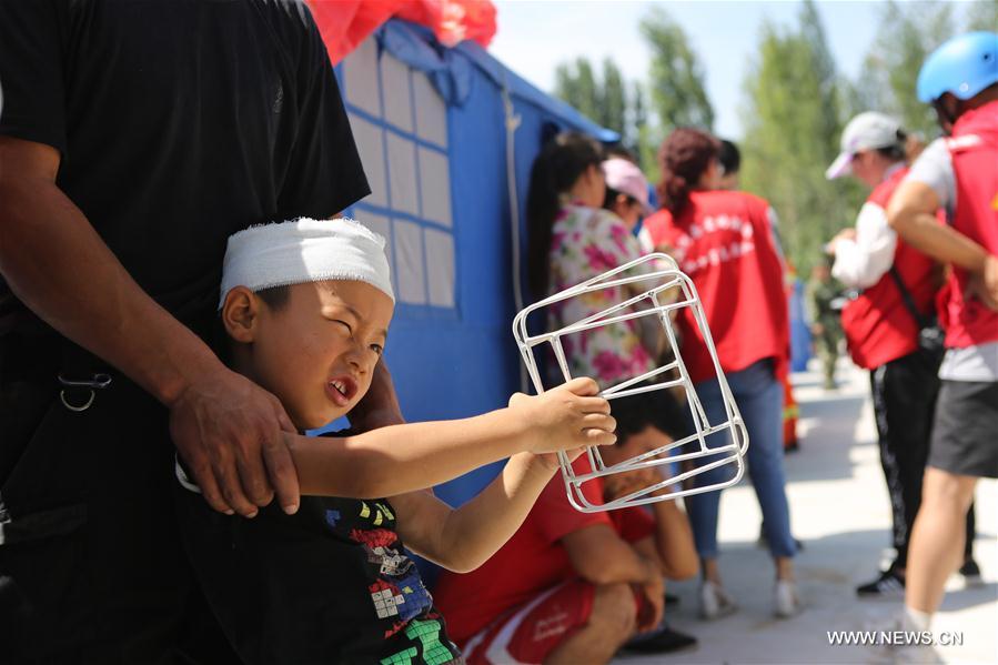 CHINA-XINJIANG-JINGHE-EARTHQUAKE-RESCUE (CN)