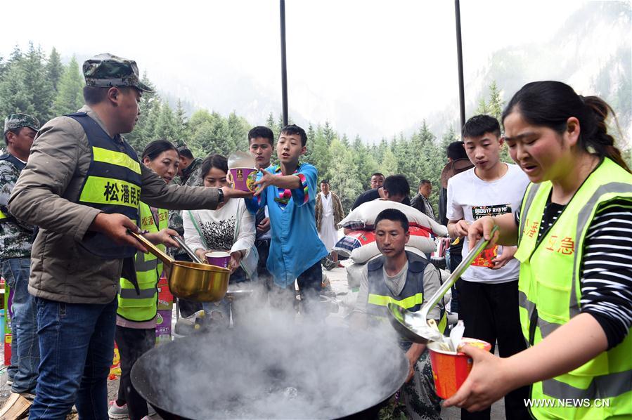 CHINA-SICHUAN-JIUZHAIGOU-EARTHQUAKE-RESCUE (CN)