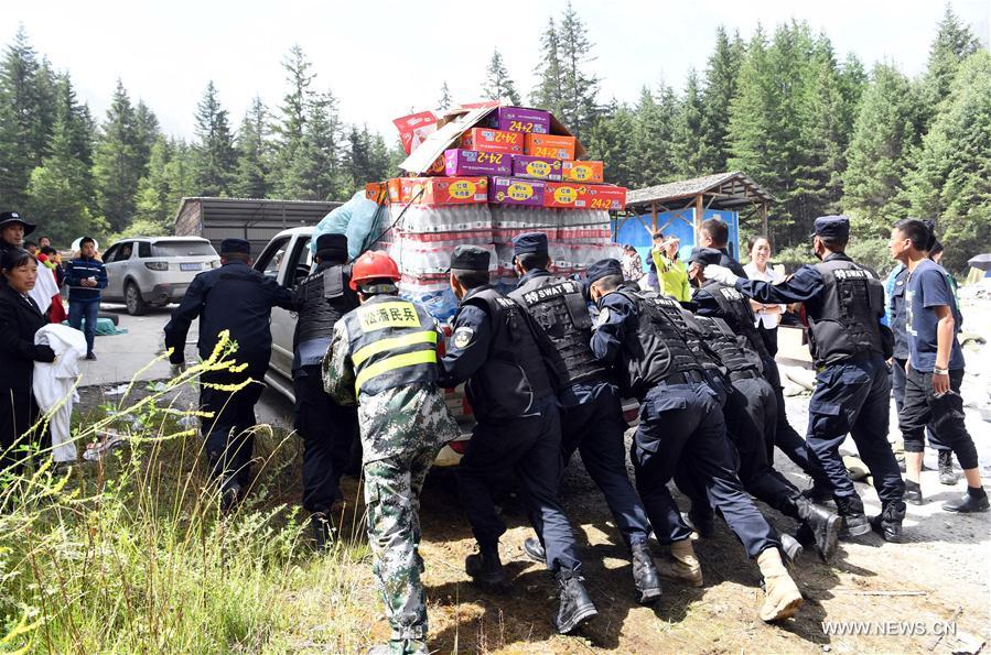 CHINA-SICHUAN-JIUZHAIGOU-EARTHQUAKE-RESCUE (CN)