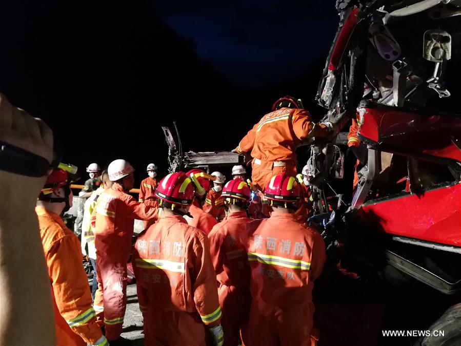CHINA-SHAANXI-EXPRESSWAY ACCIDENT (CN)