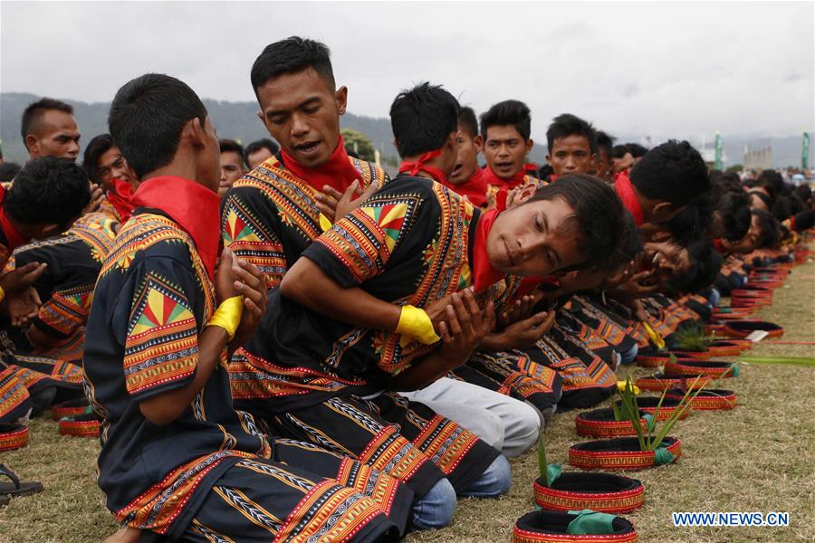 INDONESIA-ACEH-MASS DANCE