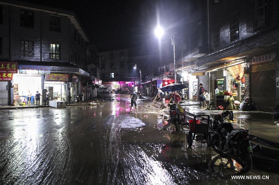 CHINA-HUNAN-YUEYANG-FLOOD(CN)