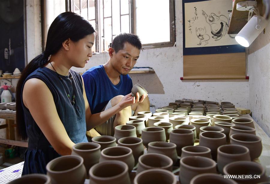 CHINA-SHAANXI-XI'AN-PORCELAIN STUDIO (CN)