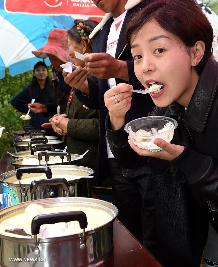 CHINA-TIBET-LHASA-YOGURT CONTEST(CN)