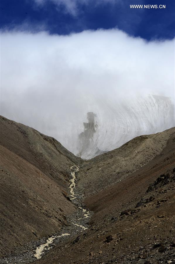 CHINA-QINGHAI-YUZHU PEAK-SCENERY (CN)   