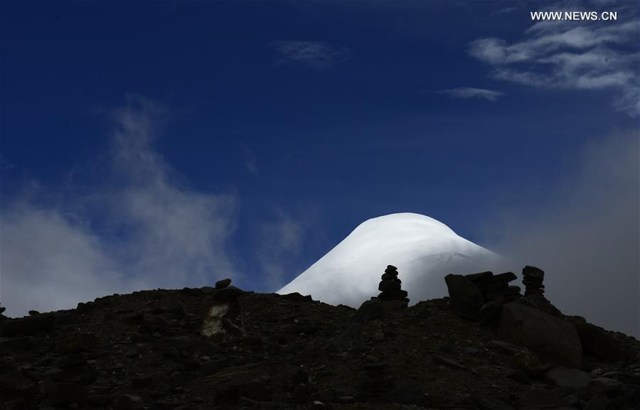 CHINA-QINGHAI-YUZHU PEAK-SCENERY (CN)