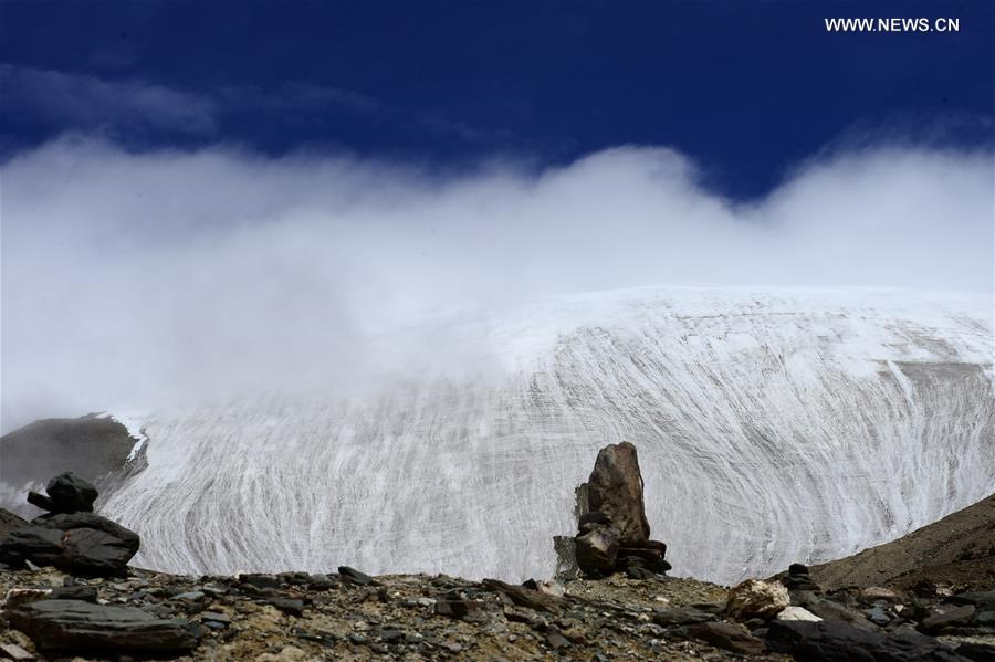 CHINA-QINGHAI-YUZHU PEAK-SCENERY (CN)