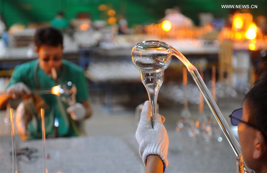 CHINA-HEBEI-HEJIAN-ART GLASS (CN)