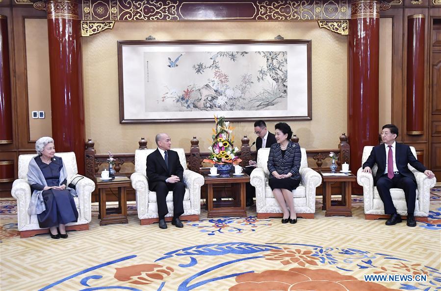 CHINA-CAMBODIA-LIU YANDONG-KING-QUEEN MOTHER-MEETING (CN)