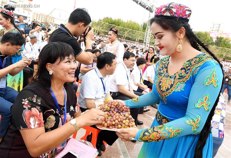 CHINA-XINJIANG-TURPAN-GRAPE FESTIVAL (CN)