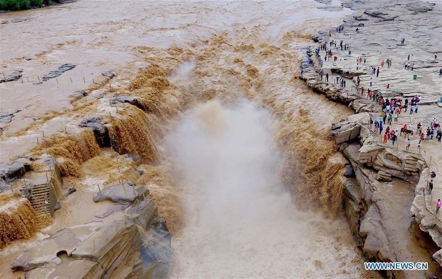 #CHINA-SHANXI-HUKOU WATERFALL (CN)