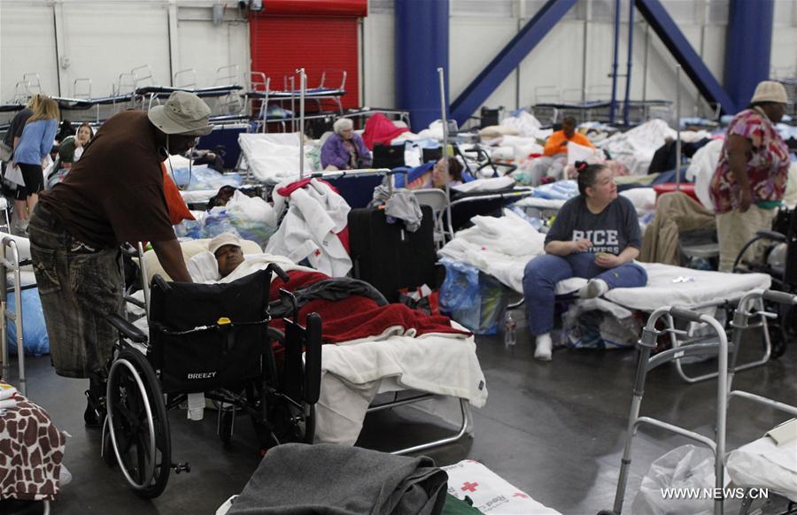 U.S.-HOUSTON-FLOOD-SHELTER