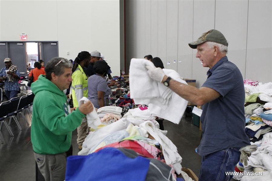 U.S.-HOUSTON-FLOOD-SHELTER