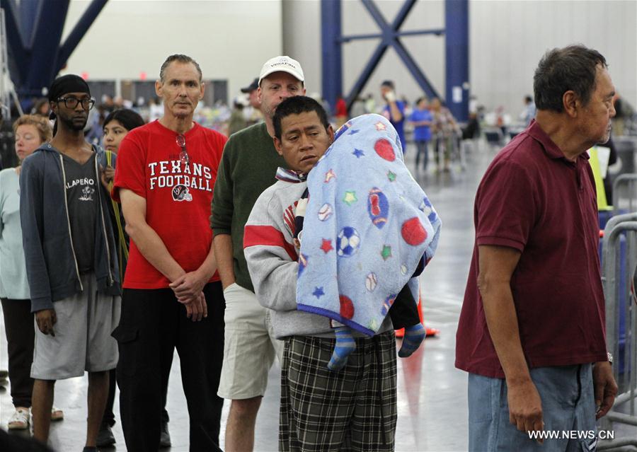 U.S.-HOUSTON-FLOOD-SHELTER