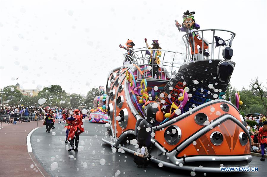 JAPAN-TOKYO-DISNEYLAND-HALLOWEEN