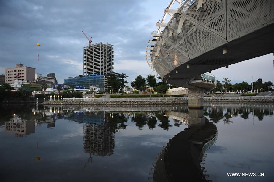 CHINA-KAOHSIUNG-LOVE RIVER (CN)