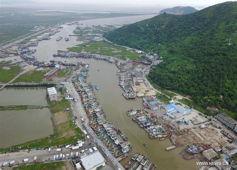 #CHINA-ZHEJIANG-TYPHOON TALIM-APPROACH (CN)