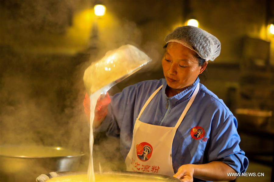 CHINA-SICHUAN-NANCHONG-SNACK (CN)