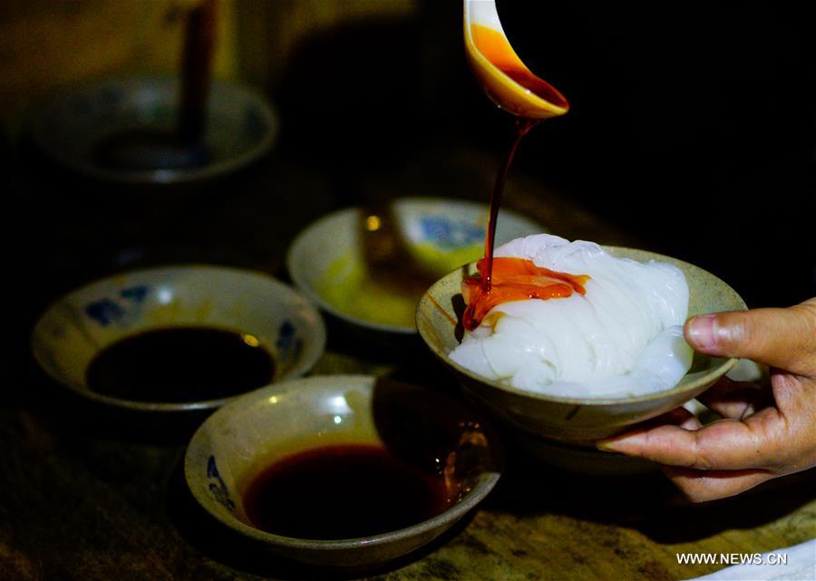 CHINA-SICHUAN-NANCHONG-SNACK (CN)