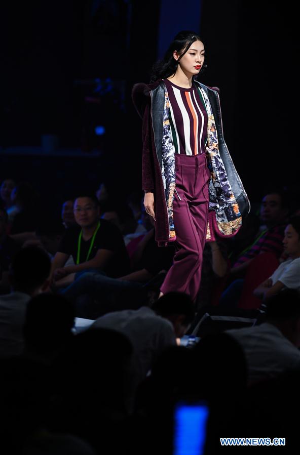 CHINA-ZHEJIANG-TONGXIANG-FASHION SHOW (CN)