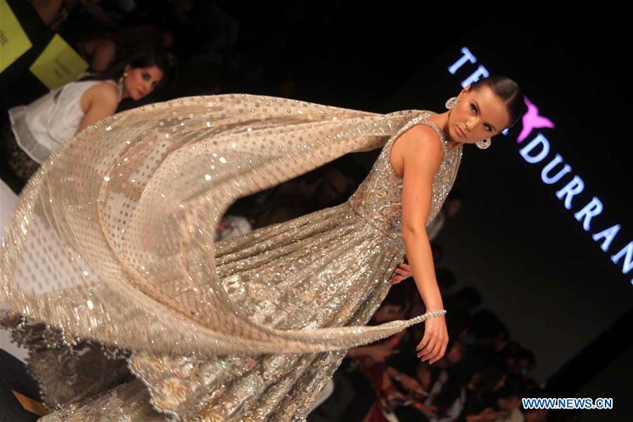 PAKISTAN-KARACHI-FASHION WEEK