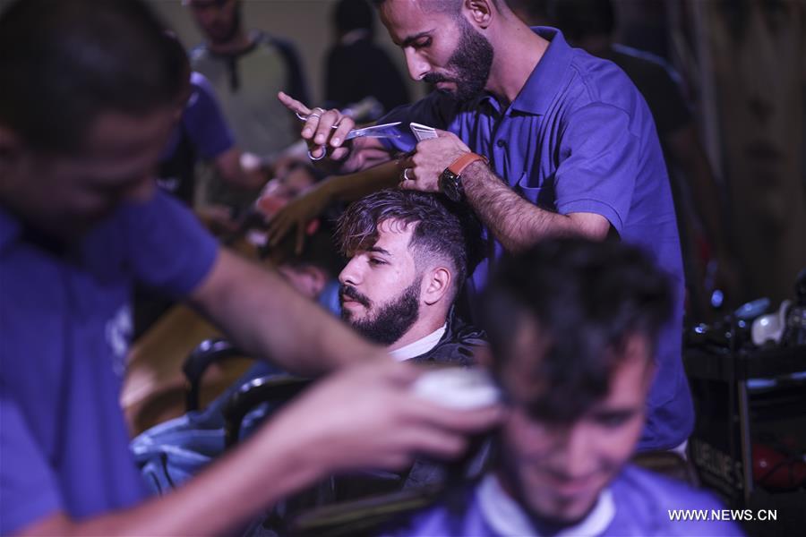 MIDEAST-GAZA-HAIR CUT COMPETITION