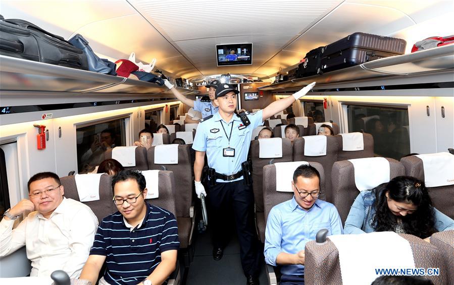 CHINA-SHANGHAI-HIGH-SPEED TRAIN-FUXING (CN)