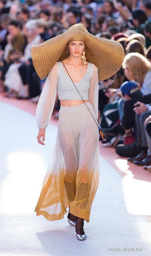 ITALY-MILAN-FASHION WEEK-MISSONI