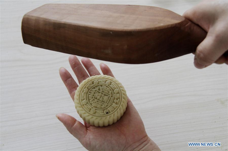 #CHINA-MID-AUTUMN FESTIVAL-MOONCAKE-MAKING (CN)