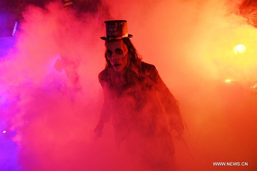 SINGAPORE-HALLOWEEN-PERFORMANCE