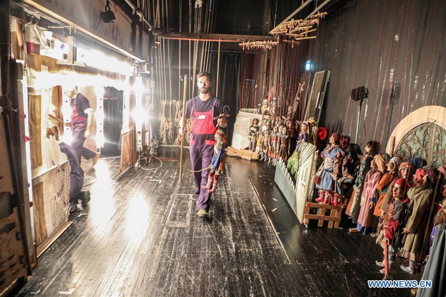 BOSNIA AND HERZEGOVINA-SARAJEVO-MESS-PUPPET OPERA-THE TROUBADOUR