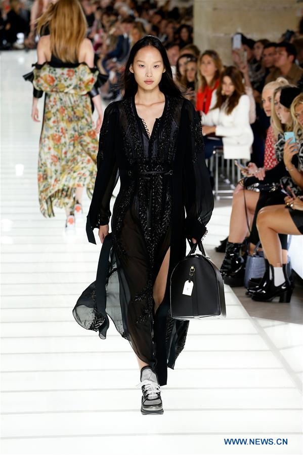FRANCE-PARIS-FASHION WEEK-LOUIS VUITTON