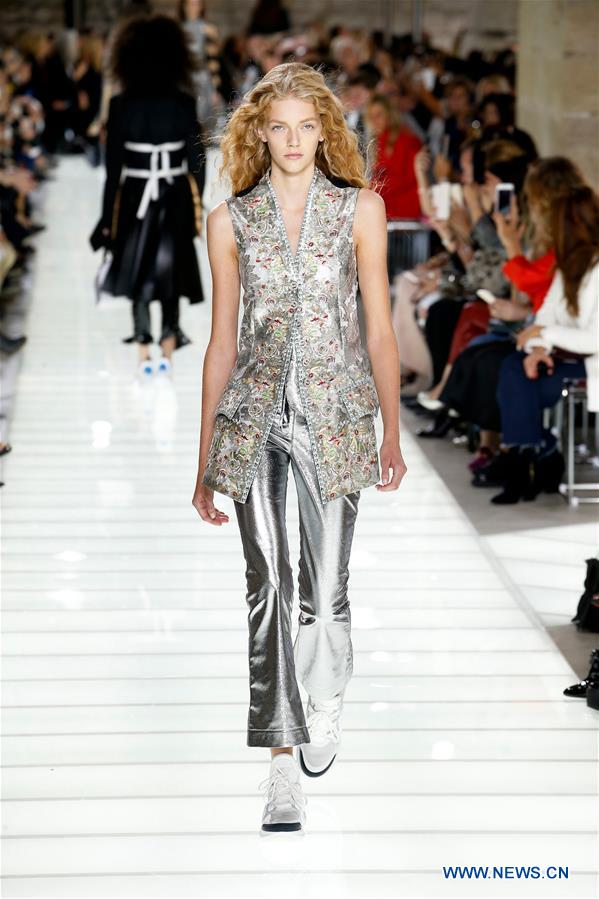 FRANCE-PARIS-FASHION WEEK-LOUIS VUITTON