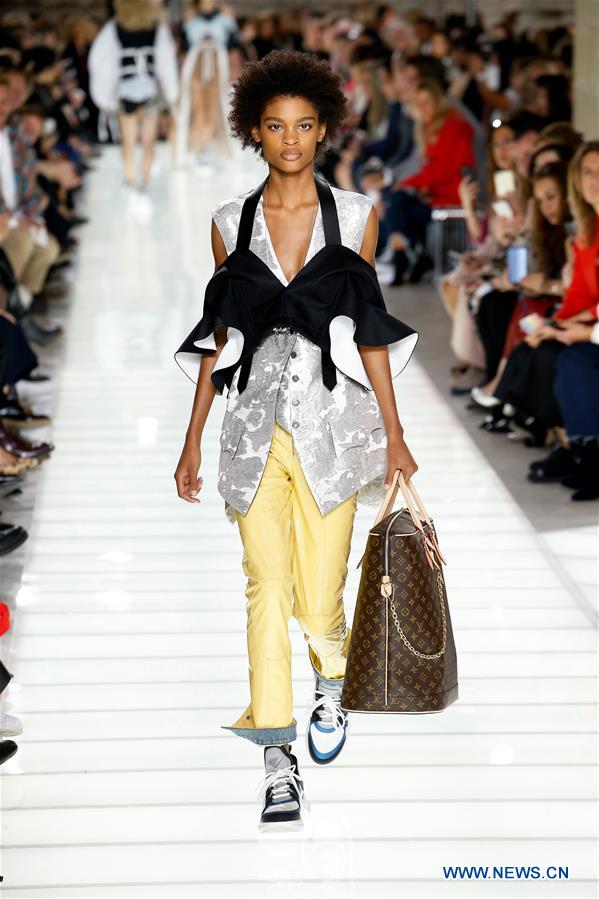 FRANCE-PARIS-FASHION WEEK-LOUIS VUITTON