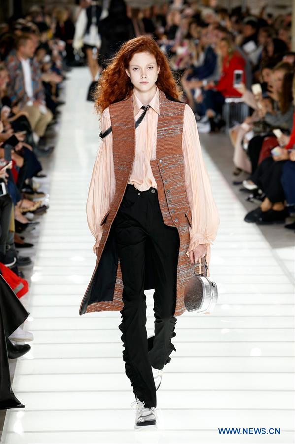 FRANCE-PARIS-FASHION WEEK-LOUIS VUITTON