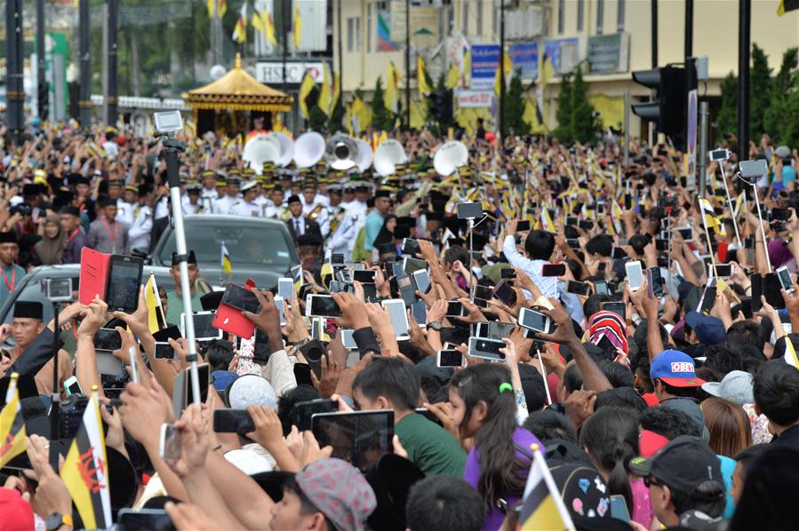 BRUNEI-BANDAR SERI BEGAWAN-SULTAN-GOLDEN JUBILEE-CELEBRATION
