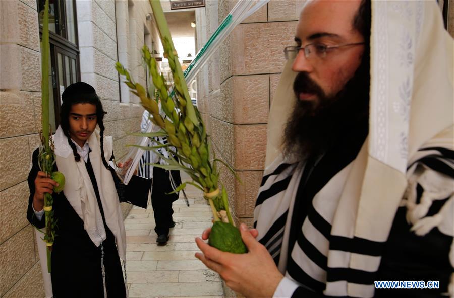 MIDEAST-JERUSALEM-SUKKOT-CELEBRATION