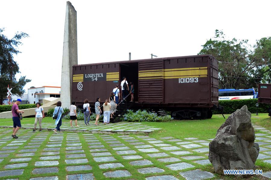 CUBA-SANTA CLARA-CHE GUEVARA MAUSOLEUM-ANNIVERSARY