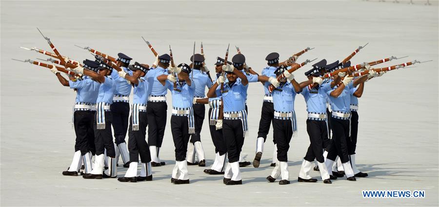 INDIA-GHAZIABAD-AIR FORCE DAY-PERFORMANCE