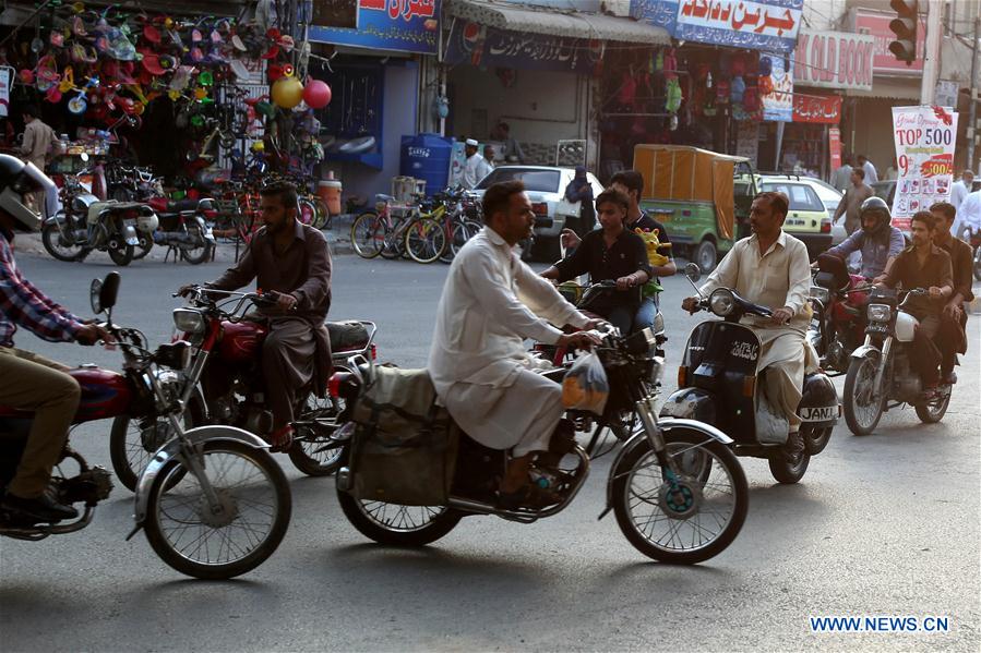 PAKISTAN-RAWALPINDI-MOTORCYCLE-PRODUCTION-SURGED